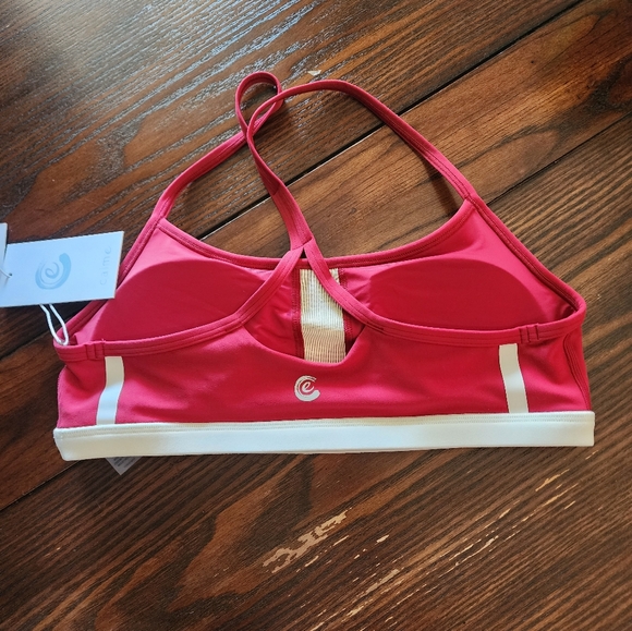 Calme x Johnny Was Endurance Cross Back Sports Bra II in Red with White Contrast - Picture 4 of 5